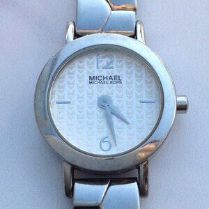 Michael Kors Watch Branded Face Silver Bracelet for Ladies